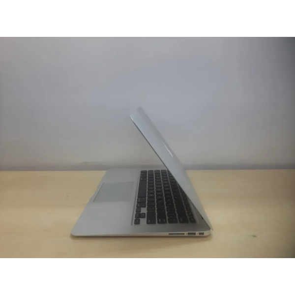 MacBook Air (13″ Monitor) Early 2015 , Intel Core i5 @ 1.6GHz , 8GB RAM , 256GB SSD , macOS 12 [NETT]