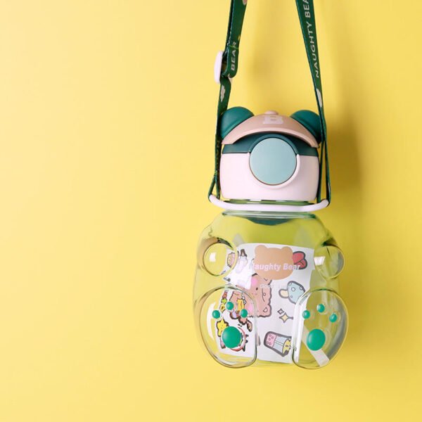 Spout Large Capacity 750ml Children Gift Plastic Drinking Water Bottle Cartoon Bear Back